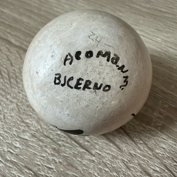 Acoma Small Seed Jar by BJCERNO - Picture 4 of 4